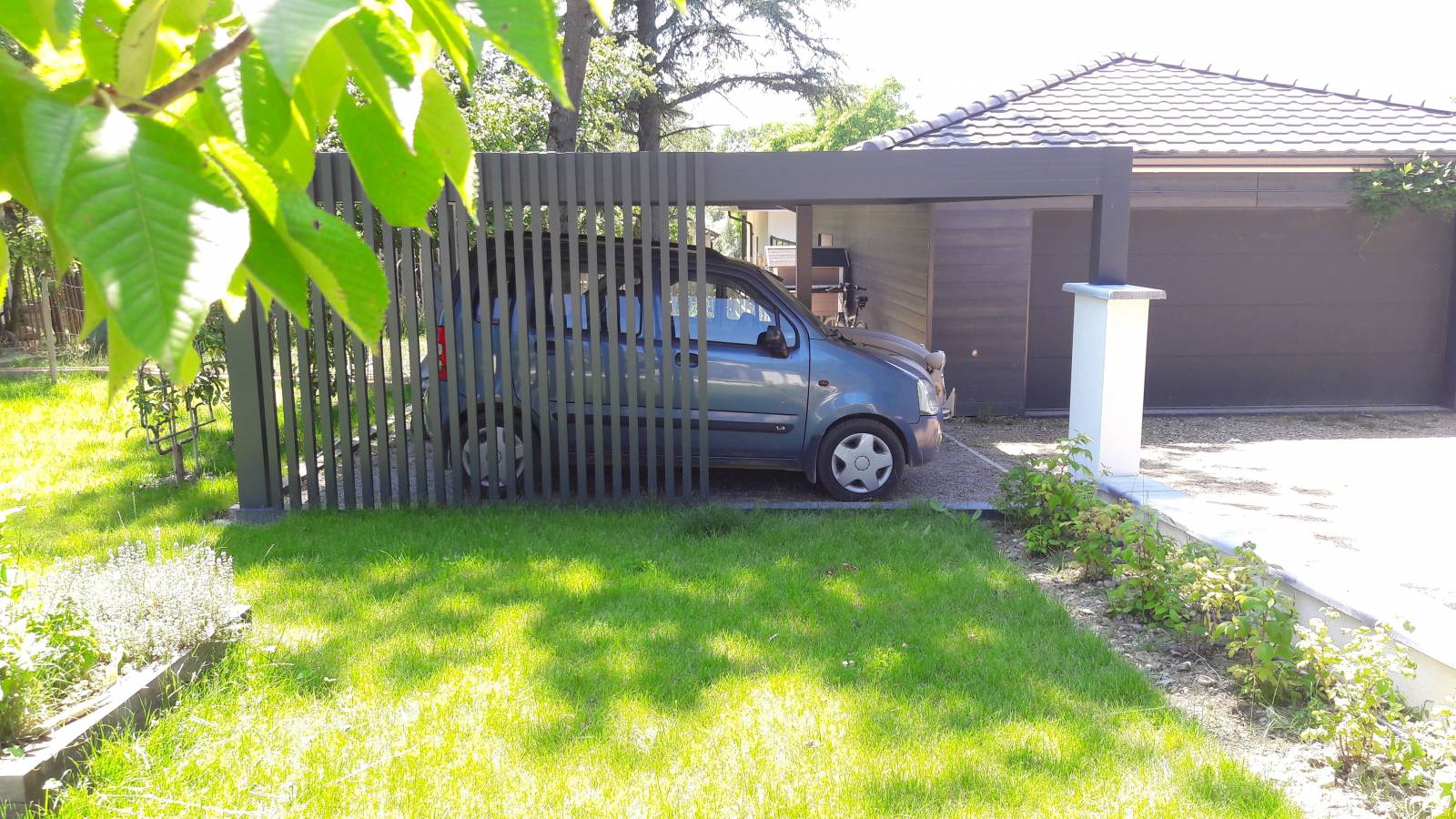 bouclier Saint Bernard protection fermeture carport