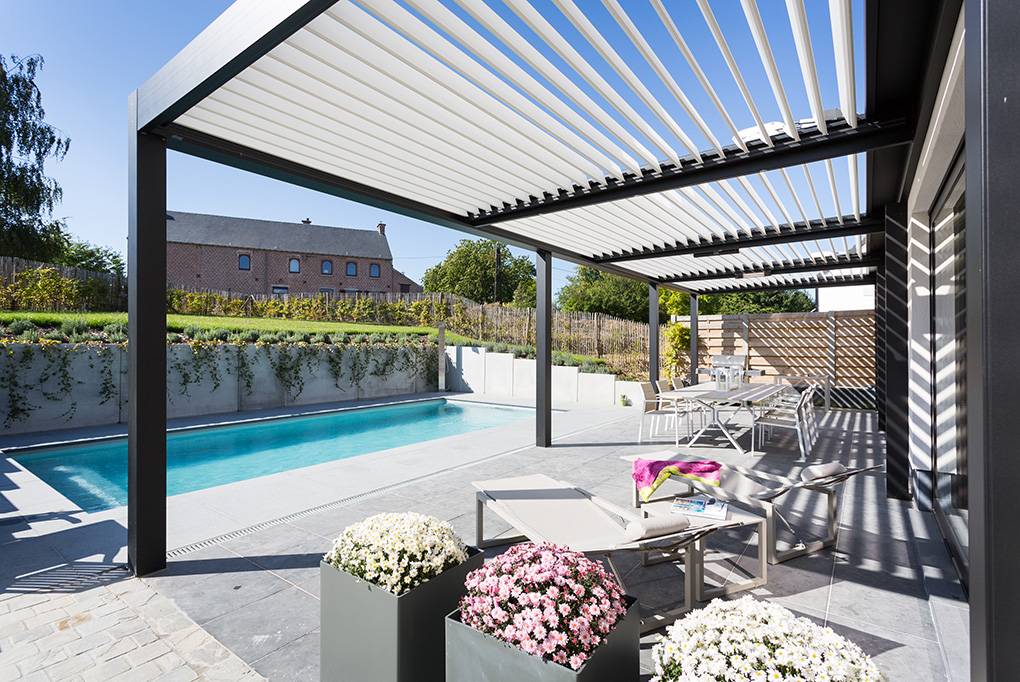 Pergola bioclimatique à Lyon