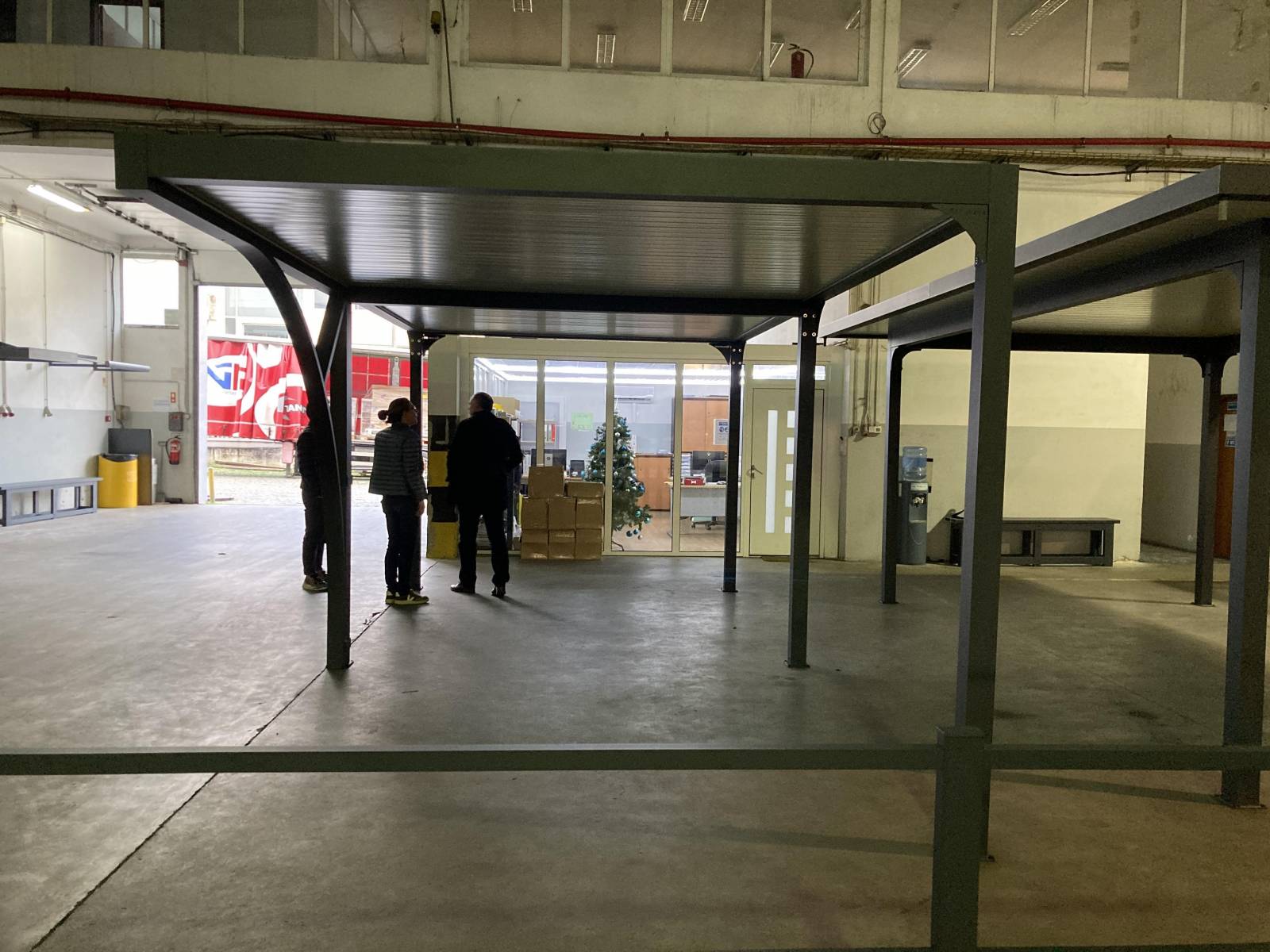 ABRI VOITURE CARPORT EN ALUMINIUM TOIT PLAT AVEC DEGAGEMENT