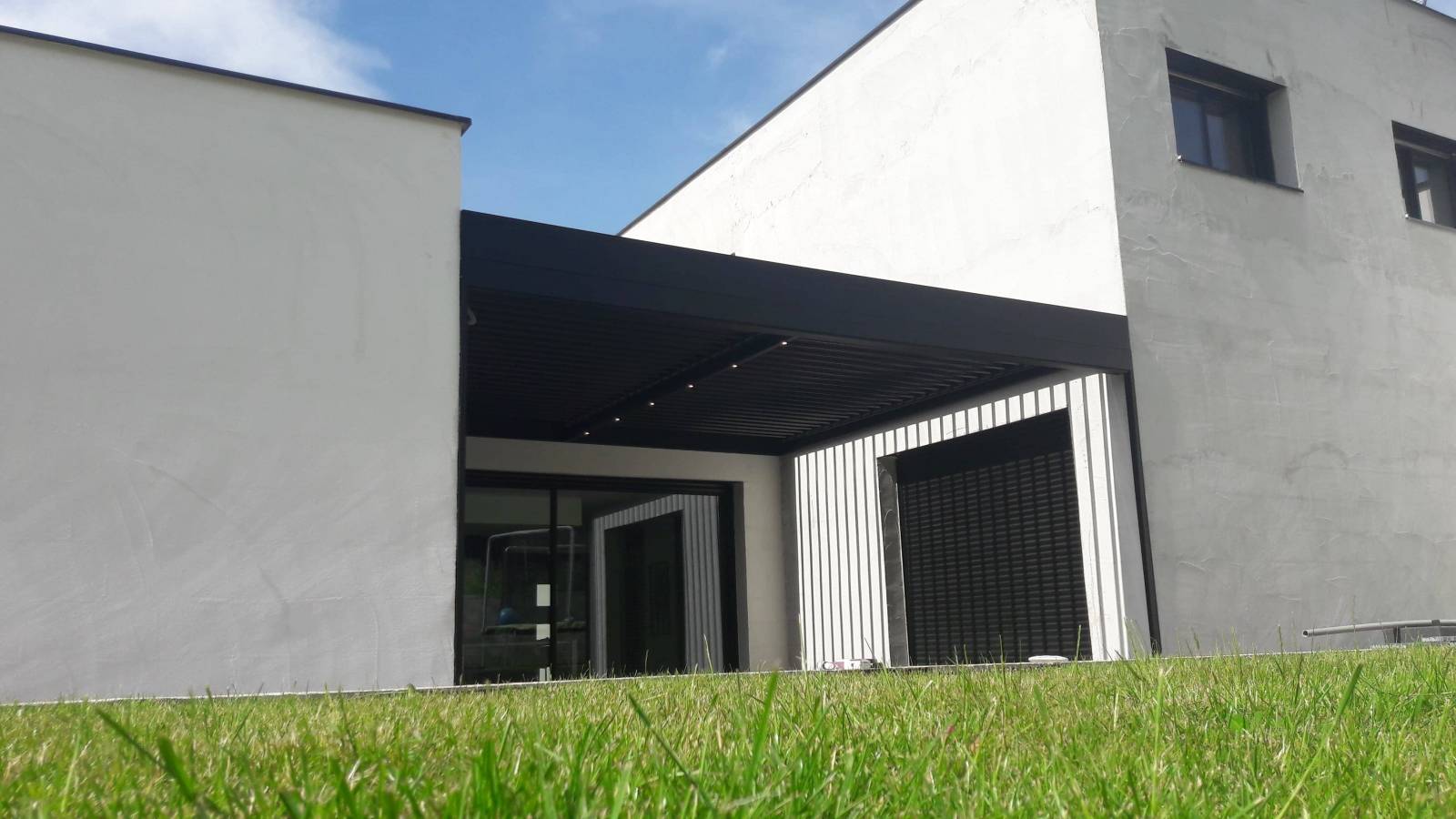 A.B. - PERGOLA BIOCLIMATIQUE À LYON 07 (69)