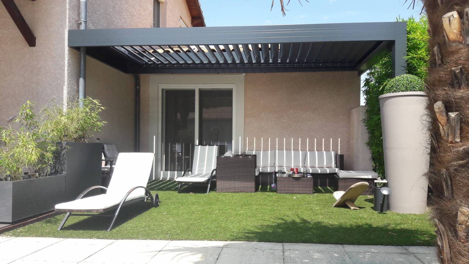 salon de jardin protégé