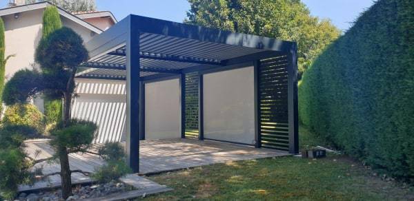 brises soleil orientables pergola extérieur