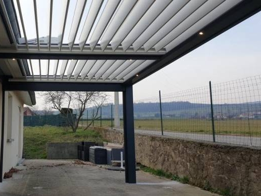 B.H. - 2ème pergola bioclimatique sur la commune de LIMAS (69)