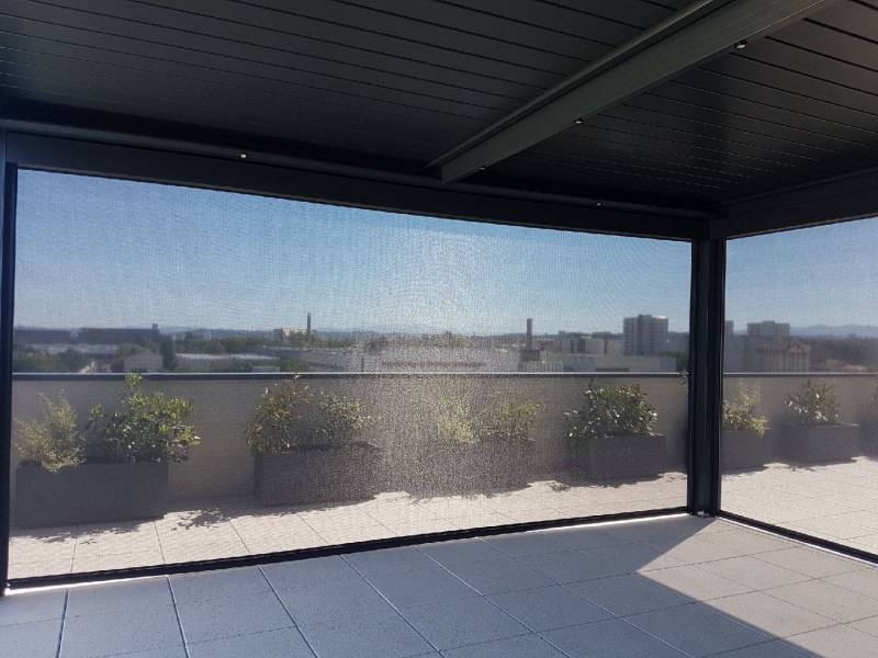 L.A. - PERGOLA BIOCLIMATIQUE À LYON (69)