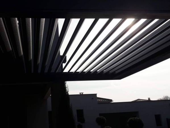 H.C. PERGOLA BIOCLIMATIQUE - MARCY L'ETOILE (69)