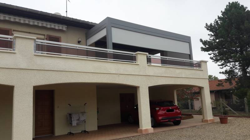 pergola bioclimatique balcon RAL 7037