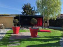 Pergola bioclimatique en espace lounge- CHASSELAY (69)